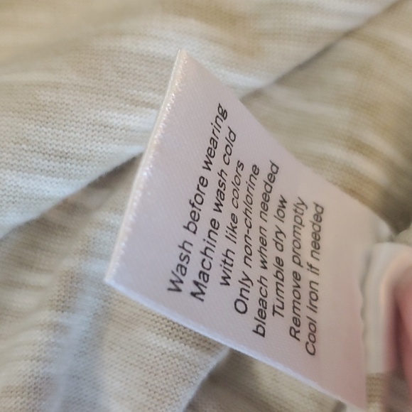 Mudd women's racerback ombre tank top.  Size large. - Picture 7 of 7